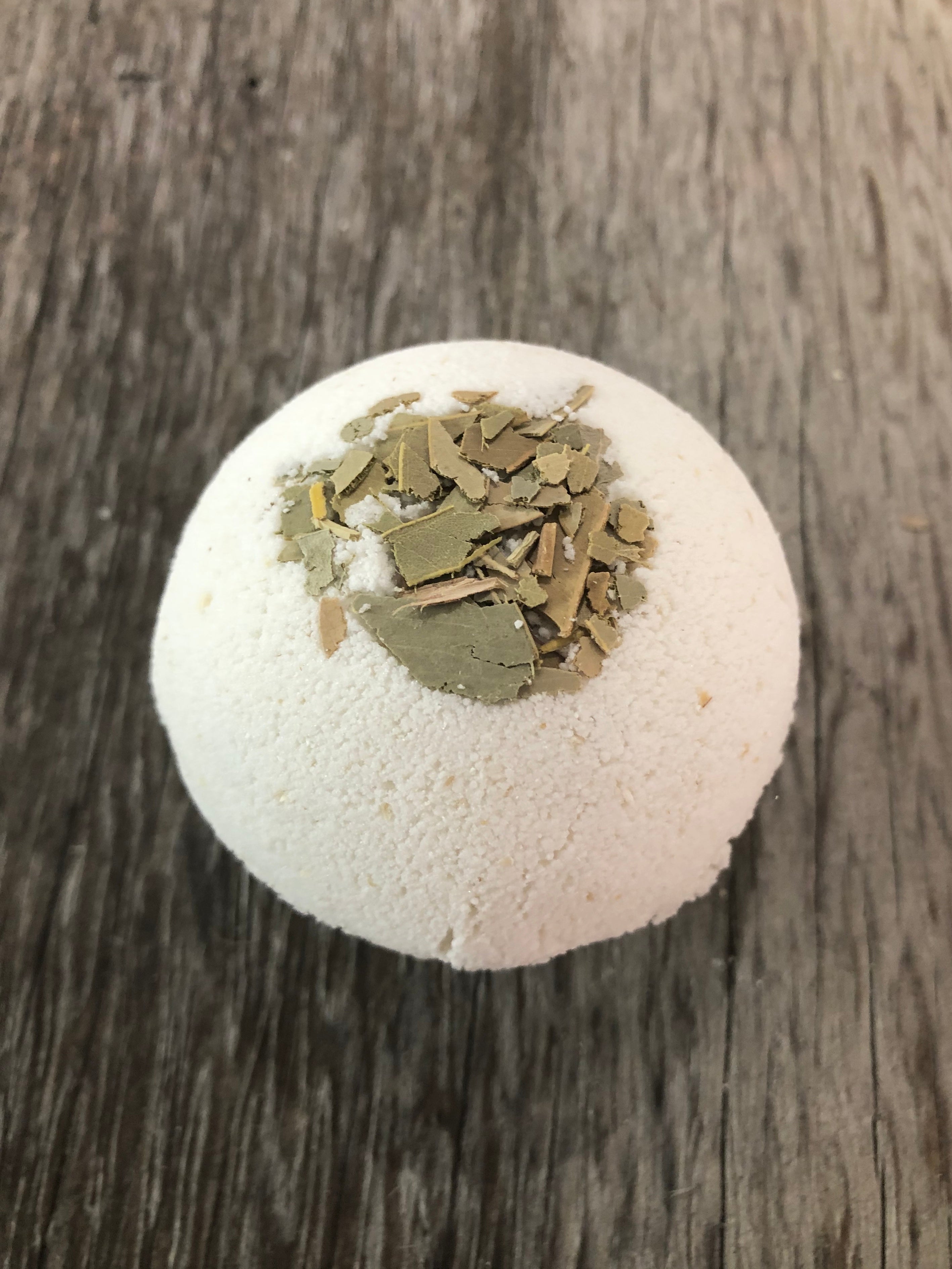 Eucalyptus and Oatmeal Crystal Bomb