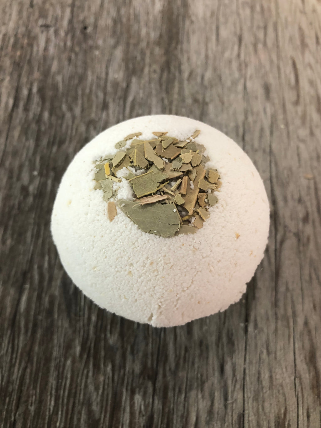 Eucalyptus and Oatmeal Crystal Bomb